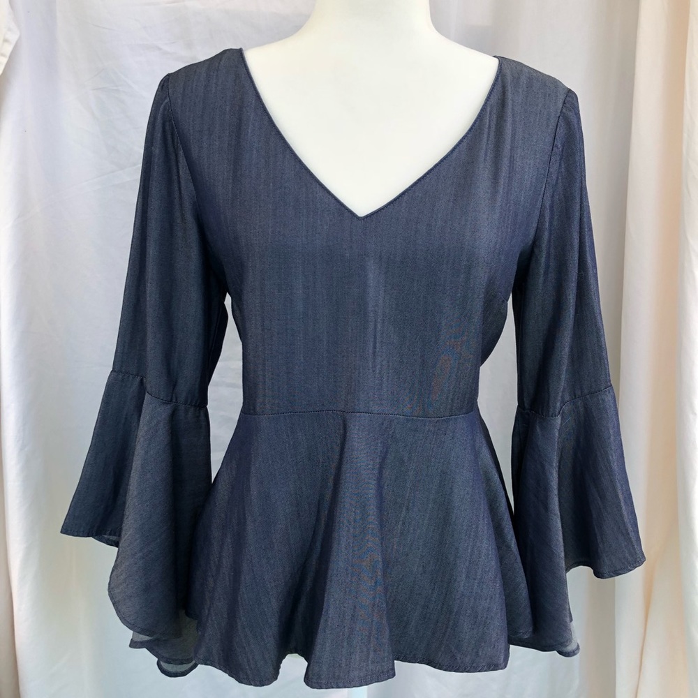 White House Black Market blouse size 6